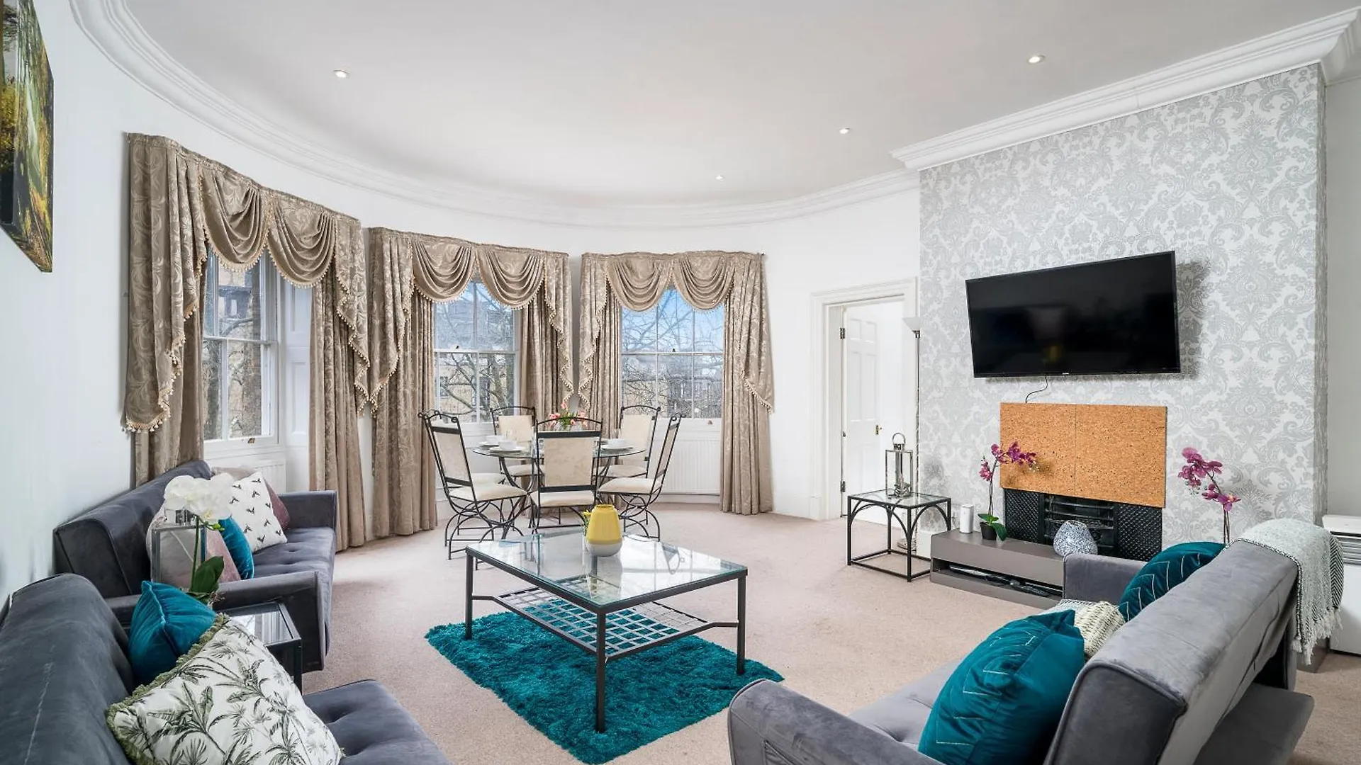 Apartment Larger Groups Stay Close To London O2 Arena Excel Canary Wharf With Wifi And Parking Within Mins Walk To Drl & Jubilee Line United Kingdom