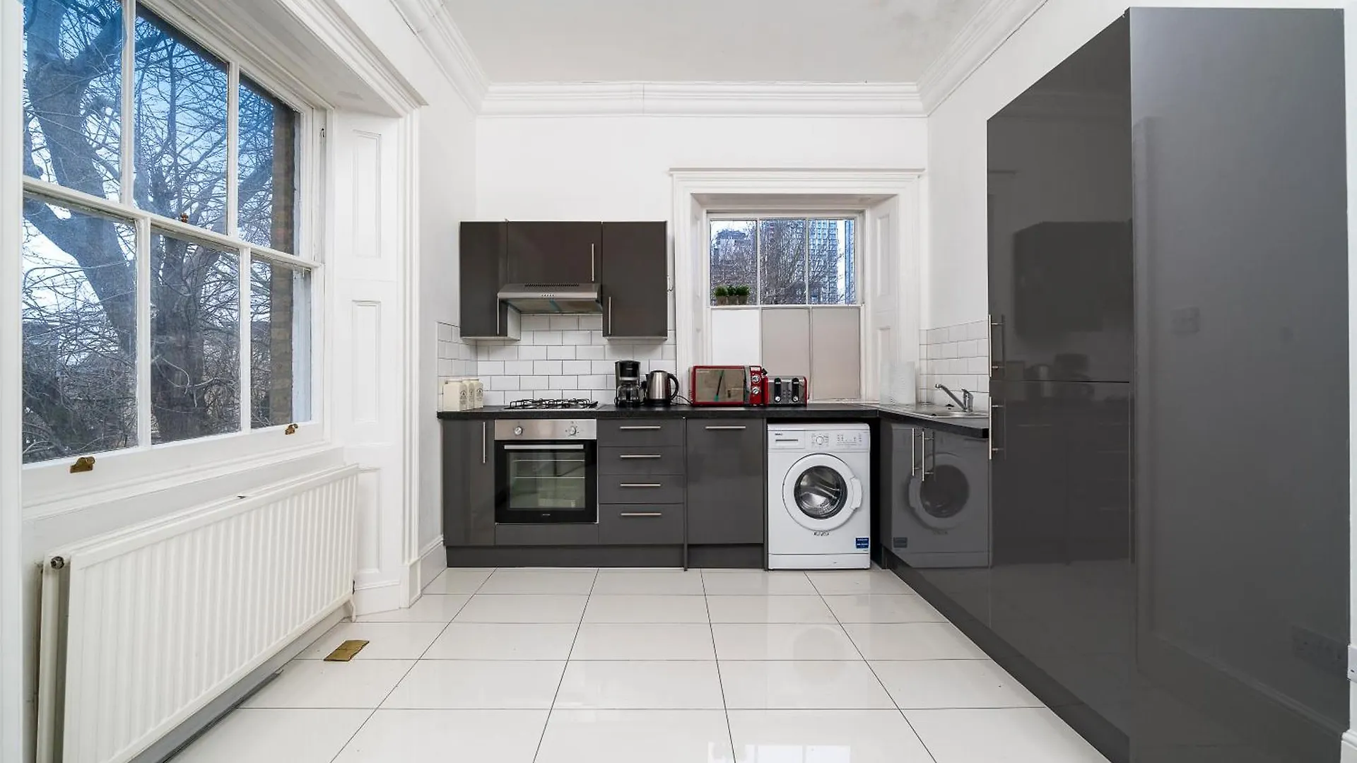 Larger Groups Stay Close To London O2 Arena Excel Canary Wharf With Wifi And Parking Within Mins Walk To Drl & Jubilee Line Apartment