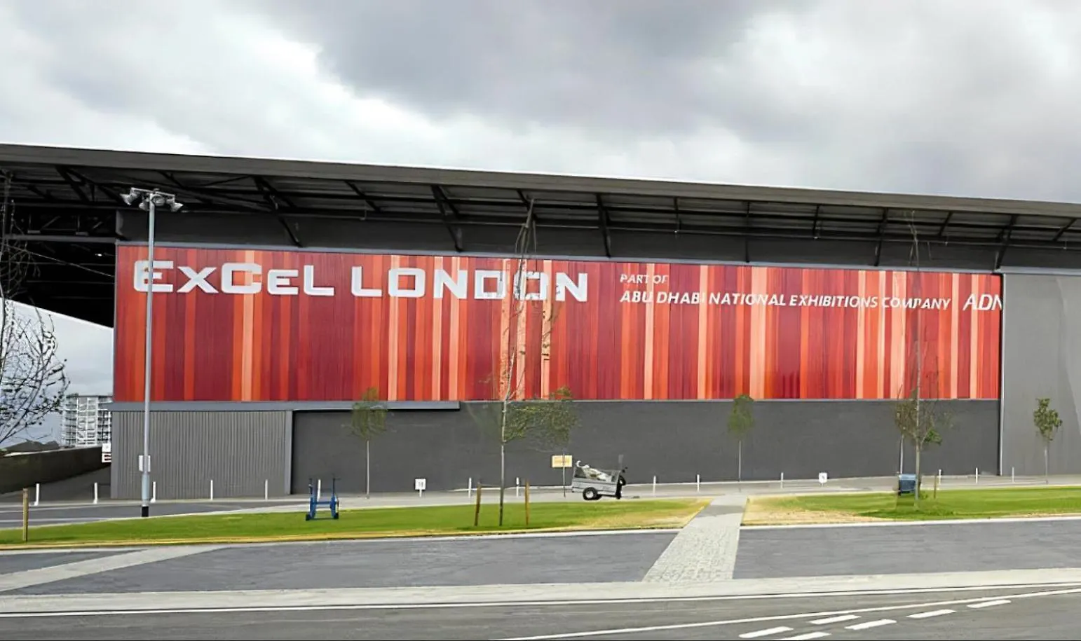 Larger Groups Stay Close To London O2 Arena Excel Canary Wharf With Wifi And Parking Within Mins Walk To Drl & Jubilee Line